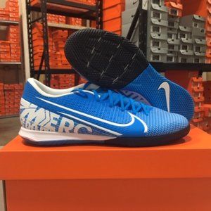 NEW! Nike Men's Vapor 13 Academy IC Soccer Shoes!